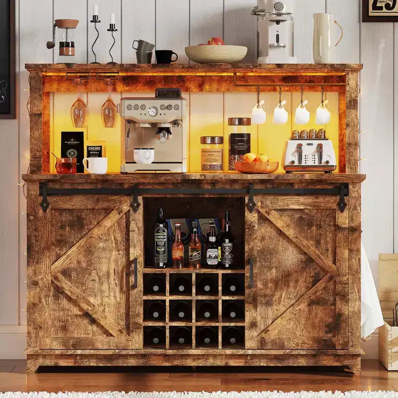 Mobile bar da caffè stile fattoria da 55" con luci - grande buffet con ante scorrevoli, portabottiglie, ripiani regolabili per cucina e sala da pranzo