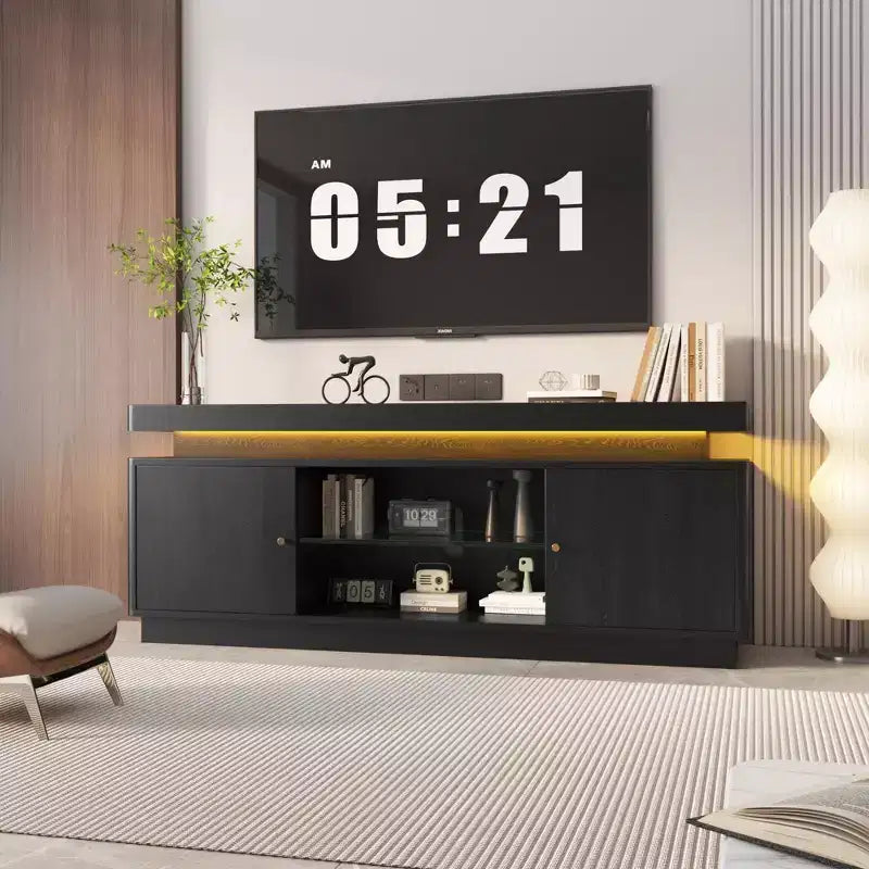 Mobile Porta TV, Centro Intrattenimento con Prese di Corrente e Ripiano Regolabile, Consolle TV per Soggiorno, Mobile Moderno per Media