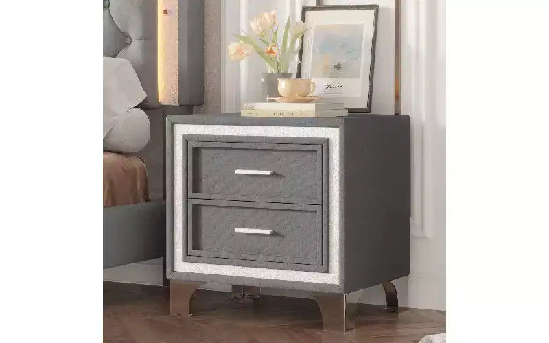 Comodino Imbottito in Velluto con 2 Cassetti, Tavolino Laterale Rustico-Chic con Decorazione a Striscia Glitter Argento e Gambe in Metallo, Tavolino da Camera