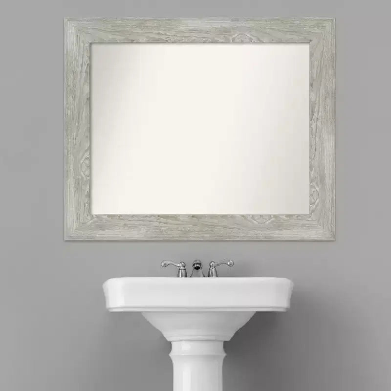 Miroir mural de salle de bain rustique gris sans biseau, cadre en bois vieilli 28x22 pouces